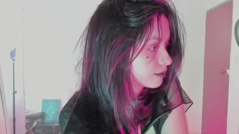 Snapshot of ephemeral_hot chatting on 27, 6, 2026 Leyla online show from 27, 6, 2026