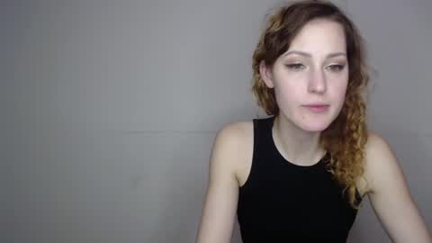 Snapshot of erdbeeren_mit_sahne chatting on 12, 1, 2025 Erdbeeren mit Sahne online show from 12, 1, 2025