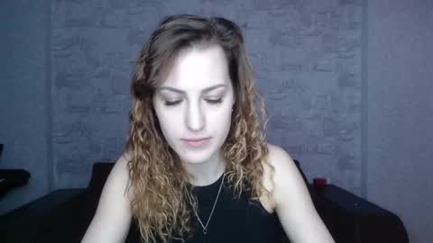 Snapshot of erdbeeren_mit_sahne chatting on 25, 2, 2025 Erdbeeren mit Sahne online show from 25, 2, 2025