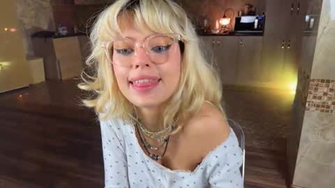 Alissa online show from 23, 11, 2025