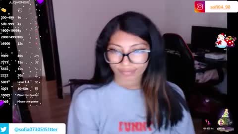 Snapshot of eren_mikasa chatting on 12, 12, 2024 sofia online show from 12, 12, 2024