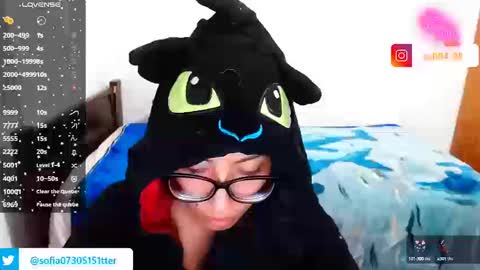 Snapshot of eren_mikasa chatting on 1, 10, 2025 sofia online show from 1, 10, 2025