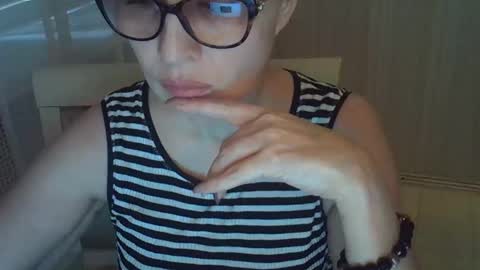 Snapshot of erica_lynn chatting on 15, 4, 2026 erica_lynn online show from 15, 4, 2026