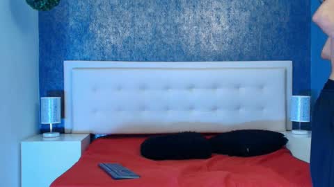   online show from 10, 9, 2025