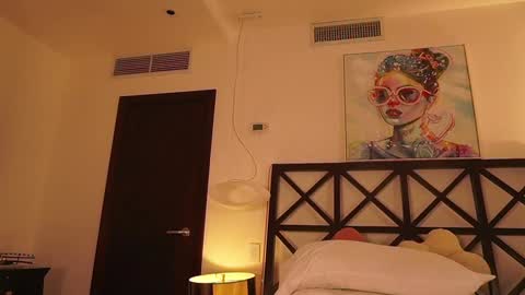 Venus Skye online show from 14, 2, 2026