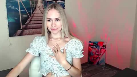 Erika online show from 9, 10, 2025