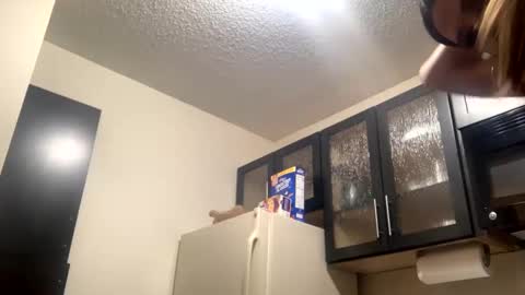 Erika Love online show from 15, 2, 2025