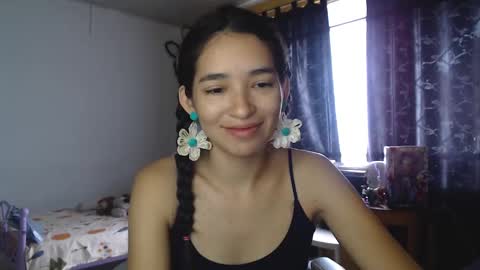 erina_1 online show from 13, 12, 2024