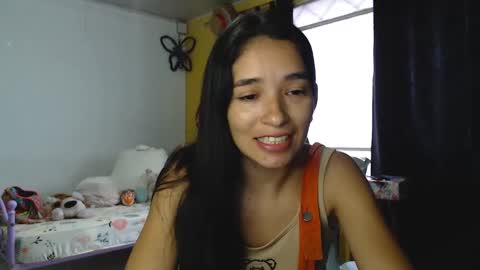 erina_1 online show from 3, 1, 2025