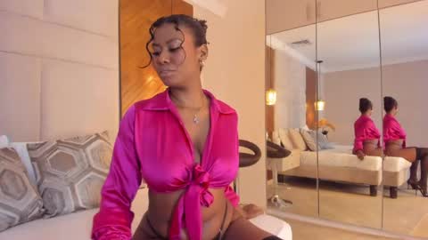 Snapshot of eroticalana_ chatting on 20, 5, 2026 Alana online show from 20, 5, 2026