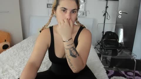 Snapshot of eroticsensualkitty4u chatting on 7, 12, 2024 eroticsensualkitty4u online show from 7, 12, 2024
