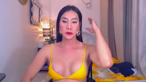 Snapshot of ervanamorge chatting on 16, 2, 2025 Ervana online show from 16, 2, 2025