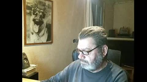 Erwins room welcome sound on online show from 22, 1, 2025