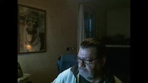 Erwins room welcome sound on online show from 9, 3, 2025