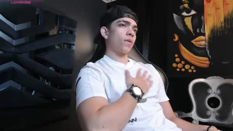 Snapshot of eryonbradley chatting on 16, 10, 2025 Eryon online show from 16, 10, 2025