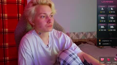 Snapshot of esajukyy chatting on 1, 3, 2025 esajukyy online show from 1, 3, 2025