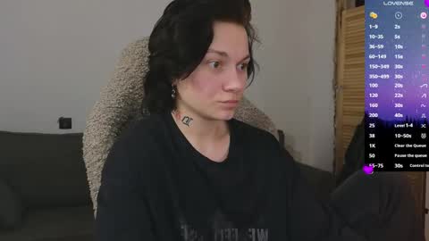 esajukyy online show from 14, 4, 2026