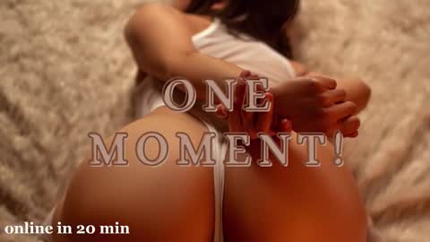 Snapshot of escarlett_wii chatting on 13, 11, 2025 SCARLETT online show from 13, 11, 2025