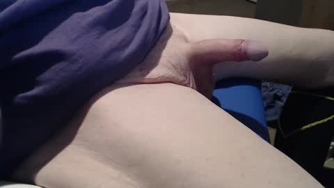 Snapshot of esfultz69 chatting on 7, 1, 2025 esfultz69 online show from 7, 1, 2025