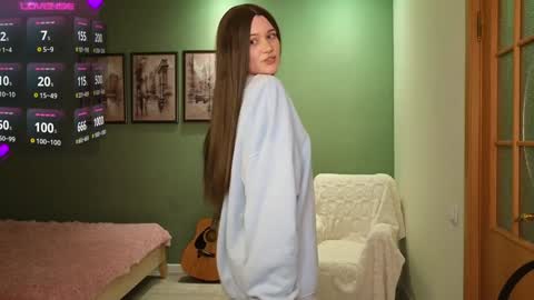 Snapshot of eshleykis chatting on 2, 2, 2025 ASHLEY online show from 2, 2, 2025