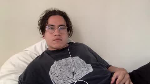 esiiiiiiiiis online show from 19, 4, 2026