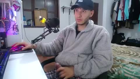Esteban online show from 7, 1, 2025