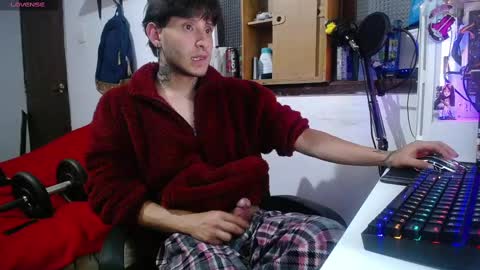 Esteban online show from 16, 2, 2025