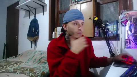 Esteban online show from 5, 3, 2025