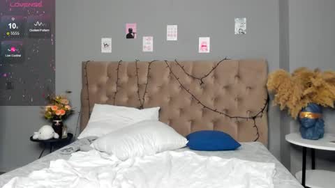 Snapshot of esme_runn chatting on 6, 1, 2025 Esme Runn online show from 6, 1, 2025