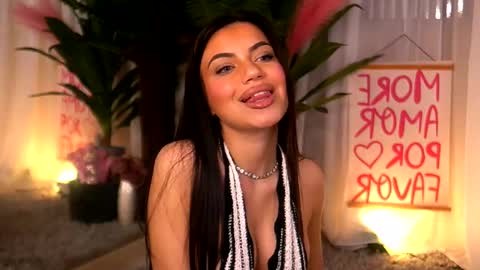 Snapshot of esmeluv chatting on 28, 2, 2025 Esme online show from 28, 2, 2025