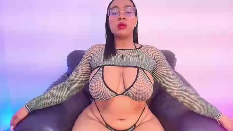 esmeralda online show from 25, 9, 2025
