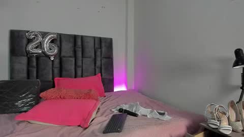 Perla online show from 28, 2, 2026