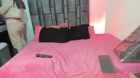 Perla online show from 31, 5, 2026