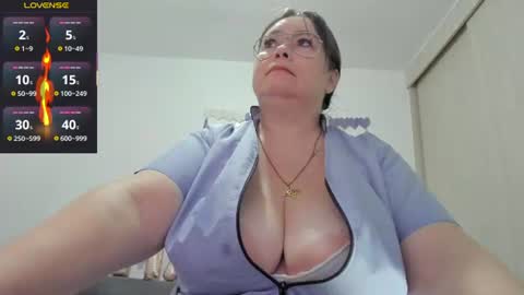 Snapshot of esmeraldo_mfc chatting on 23, 7, 2026 Esmeralda online show from 23, 7, 2026