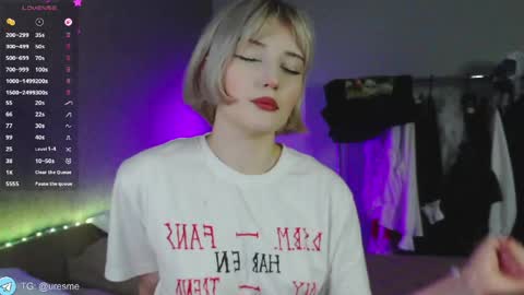 Snapshot of esmevelvet chatting on 21, 5, 2026 Esme online show from 21, 5, 2026
