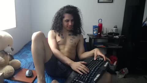 Snapshot of esnaider_man chatting on 30, 4, 2026 Esnider online show from 30, 4, 2026