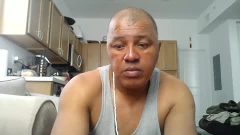 Snapshot of esojph15 chatting on 21, 6, 2026 esojph15 online show from 21, 6, 2026