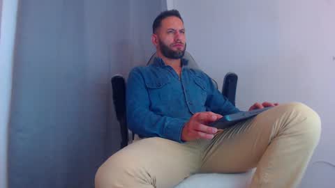 esteban online show from 23, 1, 2025