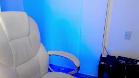 ESTEBAN online show from 1, 2, 2025