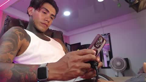 ESTEBAN RODRIGUEZ online show from 1, 12, 2025