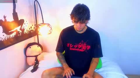 Snapshot of estebanchar_ chatting on 17, 9, 2025 Esteban independent model online show from 17, 9, 2025