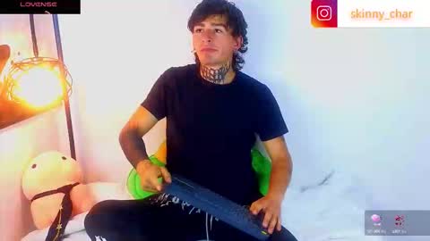 Snapshot of estebanchar_ chatting on 1, 10, 2025 Esteban independent model online show from 1, 10, 2025