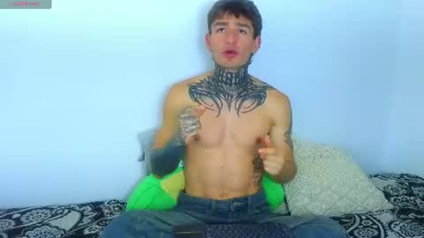 Esteban independent model online show from 23, 7, 2026