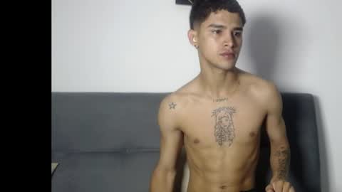 Snapshot of estebanjm22 chatting on 27, 5, 2026 Esteban online show from 27, 5, 2026