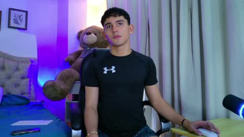 Esteban online show from 8, 6, 2026