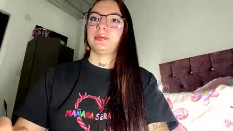 estefa1 online show from 9, 6, 2026