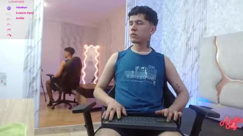 Snapshot of estefan_tay chatting on 4, 2, 2026 estefan_tay online show from 4, 2, 2026