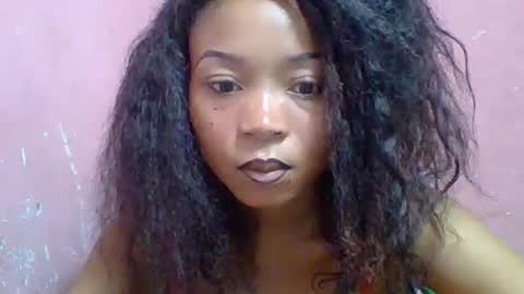 Snapshot of estelah20 chatting on 7, 10, 2025 estelah20 online show from 7, 10, 2025