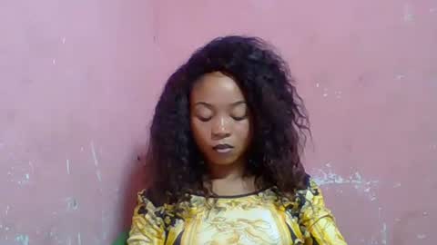 Snapshot of estelah20 chatting on 14, 10, 2025 estelah20 online show from 14, 10, 2025