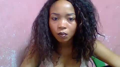 Snapshot of estelah20 chatting on 23, 10, 2025 estelah20 online show from 23, 10, 2025